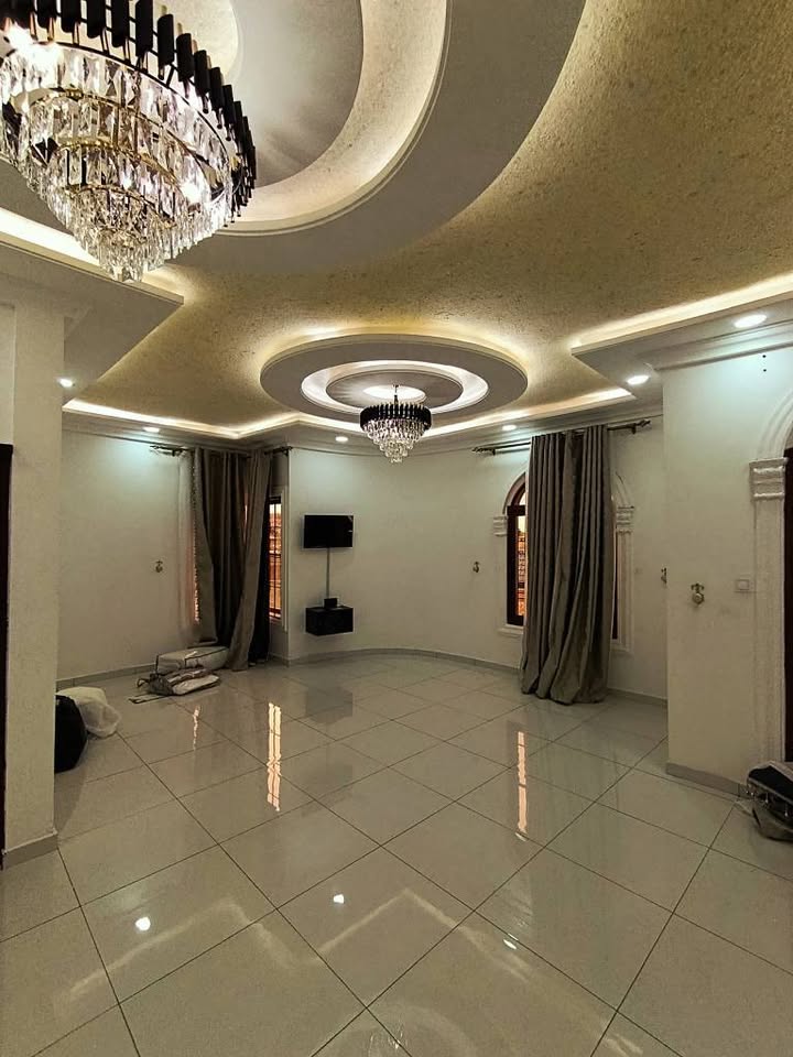 Maison (Duplex) 10 chambres à vendre